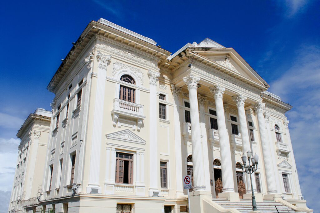 A jornada de um fotógrafo em busca de paisagens naturais