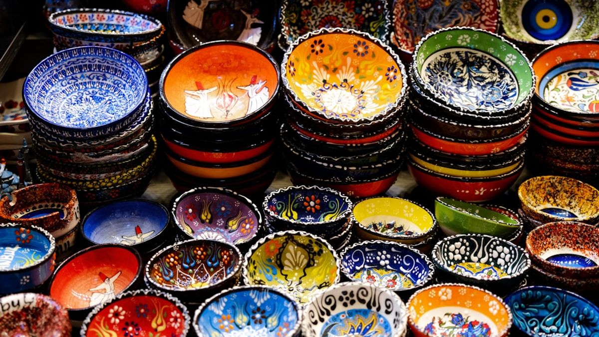 O TBC propõe uma experiência autêntica, onde os visitantes não apenas observam, mas participam ativamente das práticas culturais e cotidianas das comunidades anfitriãs.